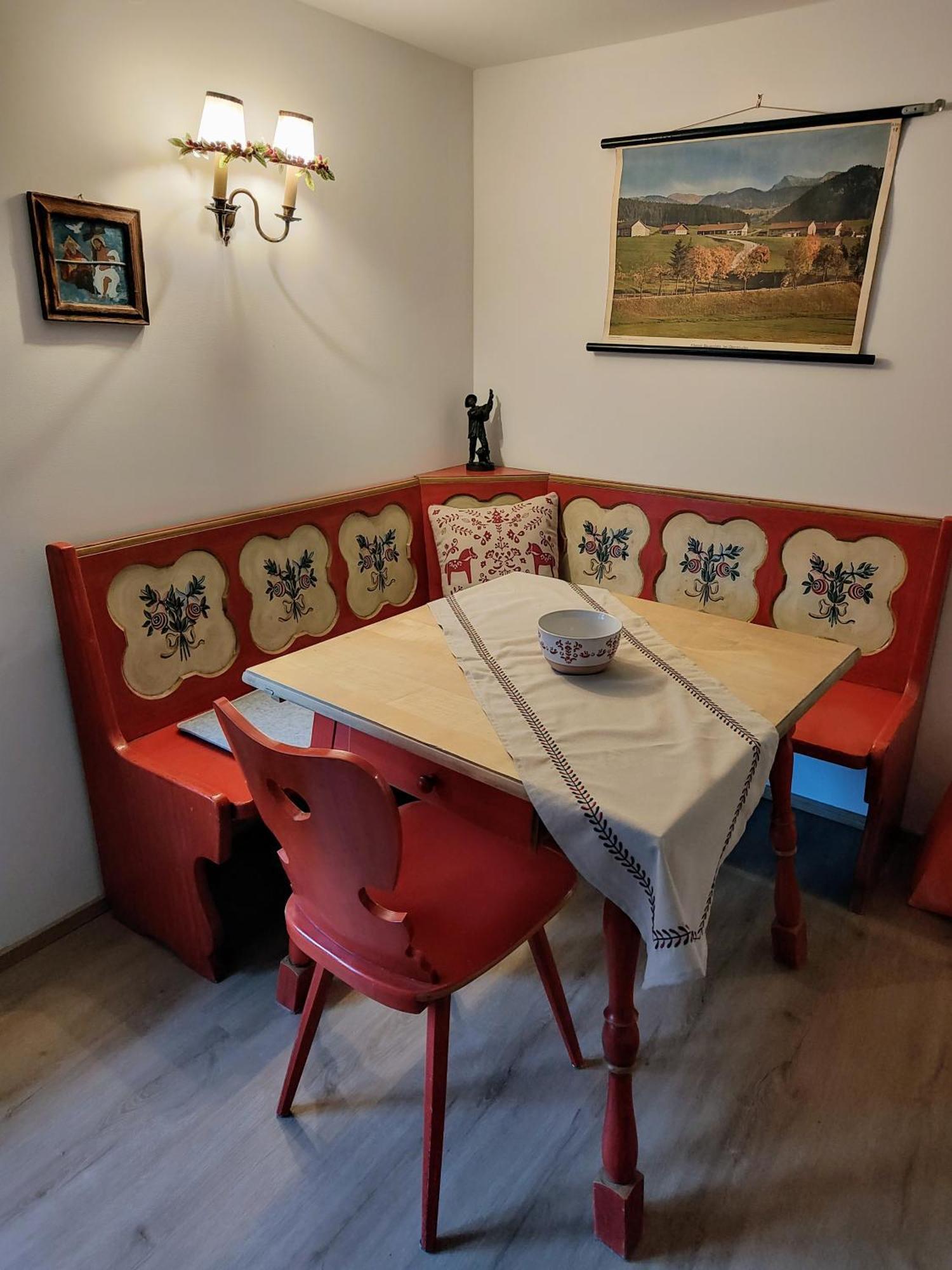 Ferienwohnung Resl - Geschmackvoll Renoviert & Zentral Im Historischen Schindelhaus Oberstaufen Extérieur photo